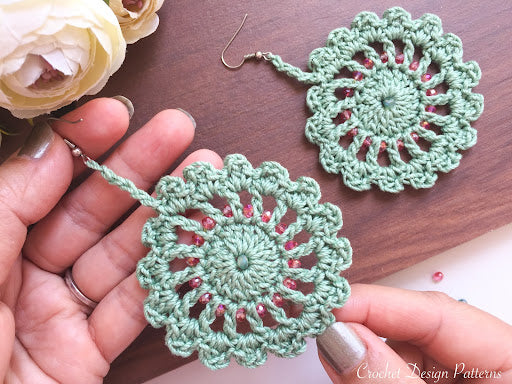 Ferris Wheel Earrings with Beads - pdf crochet pattern -